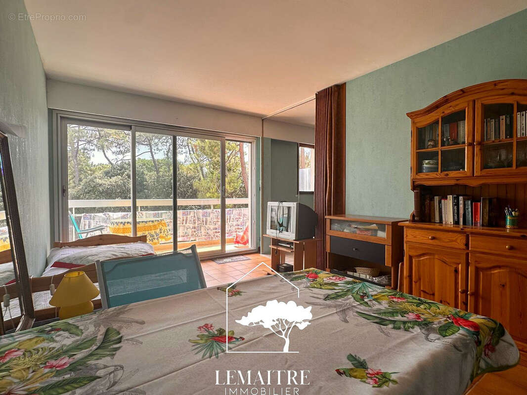 Appartement à LES MATHES