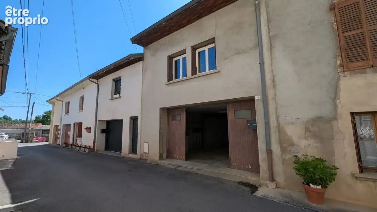 Maison à COUSANCE