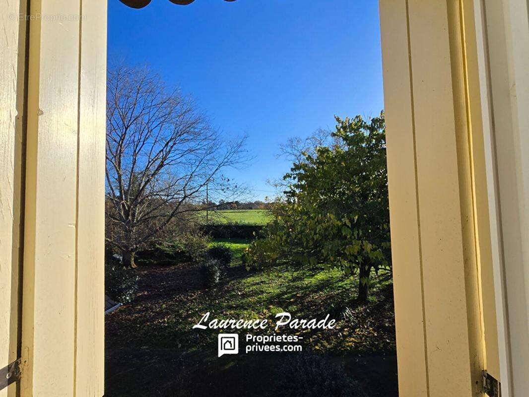 Maison à MONTPON-MENESTEROL