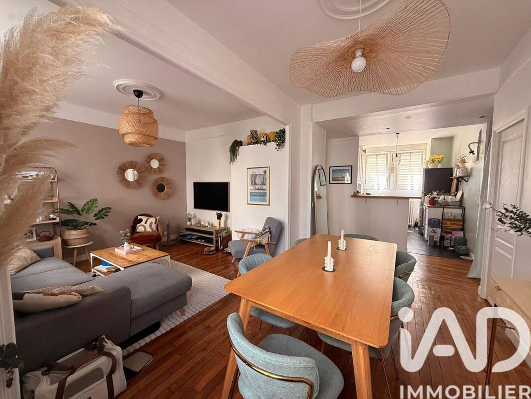 Photo 1 - Appartement à COURBEVOIE