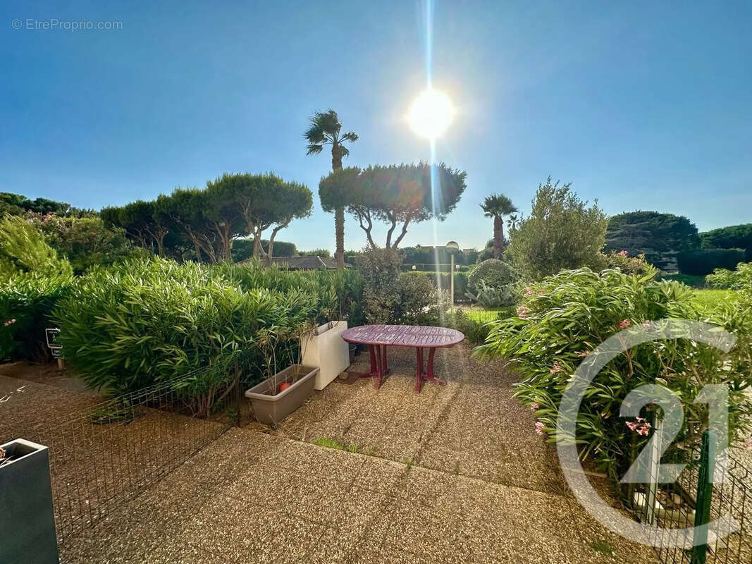 Appartement à SIX-FOURS-LES-PLAGES
