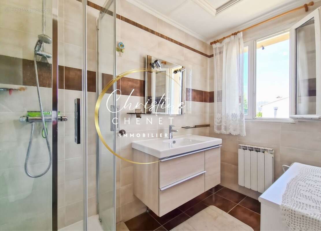 Maison familiale 136 m² avec jardin – 4 chambres – Grand garage. Au calme - photo 24