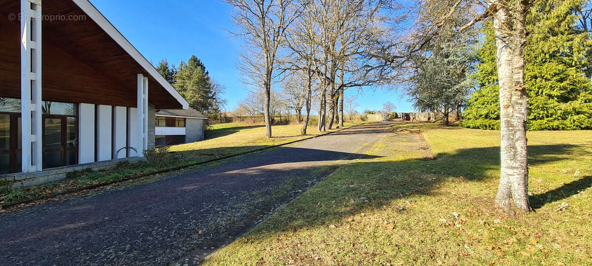 Commerce à CLERMONT-FERRAND