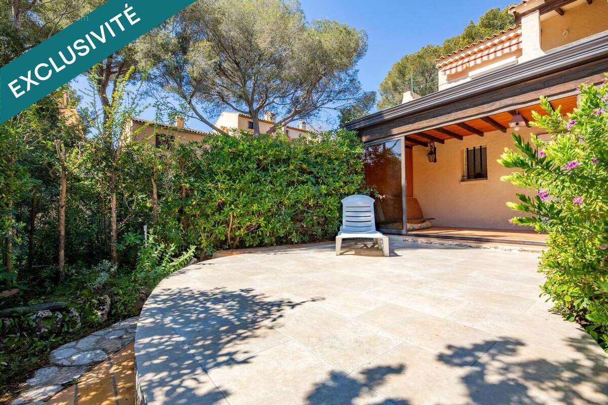 Photo 2 - Appartement à SAINT-RAPHAEL