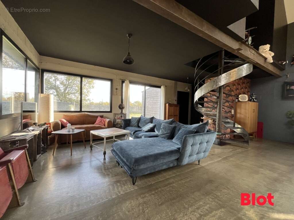 Maison à LA DOMINELAIS