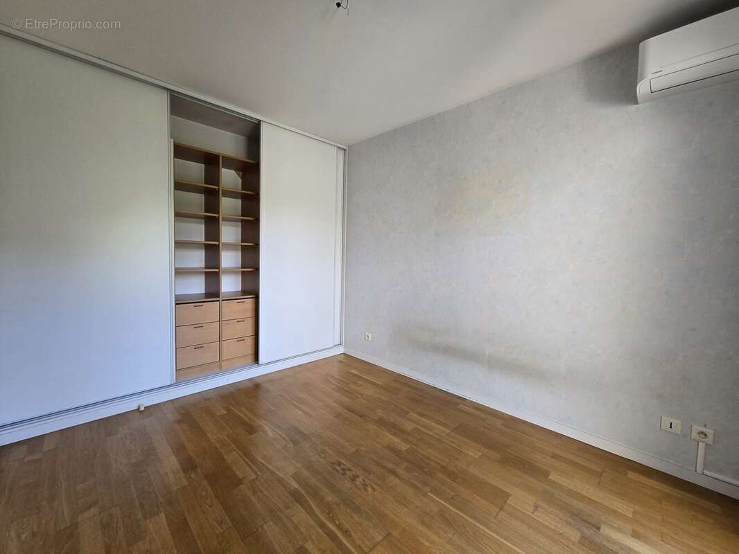 Appartement à GIERES