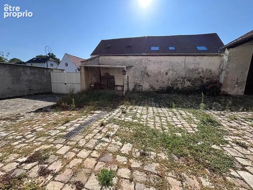 Ancien corps de ferme à rénover - Fort potentiel - photo 5