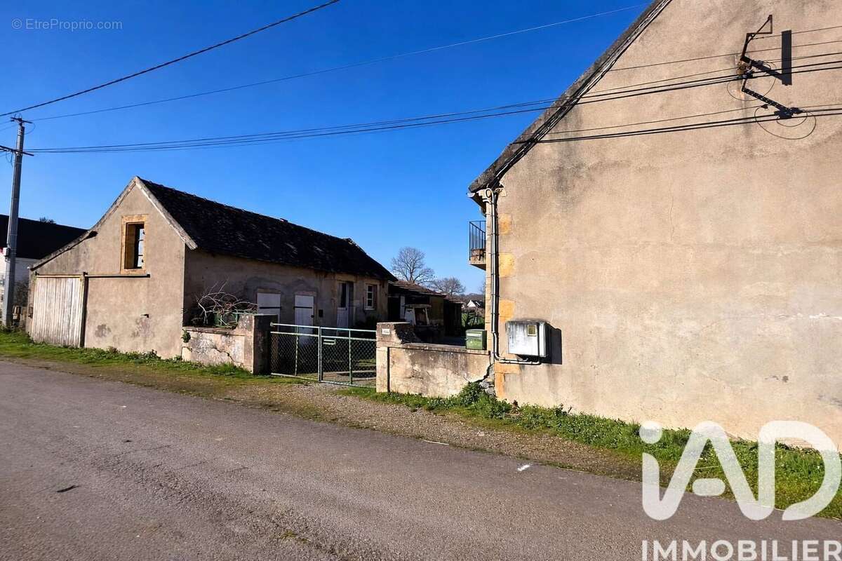 Maison 79 m² à Clessy  - photo 9