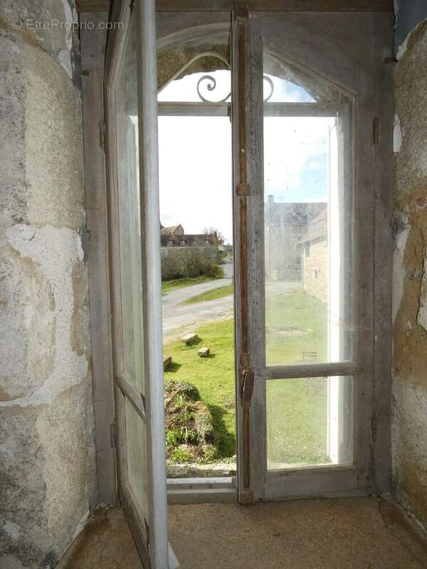 Maison à SAINT-MEDARD-LA-ROCHETTE