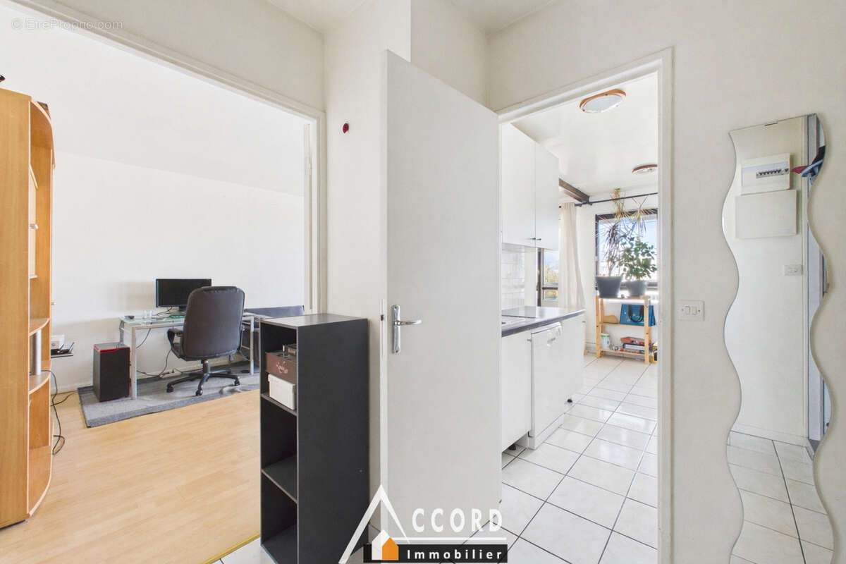 Appartement à SARTROUVILLE