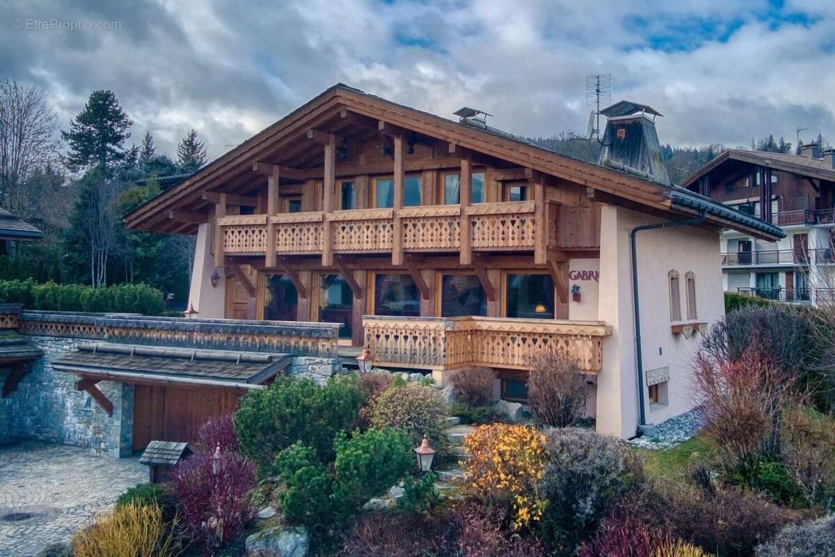 Maison à COMBLOUX