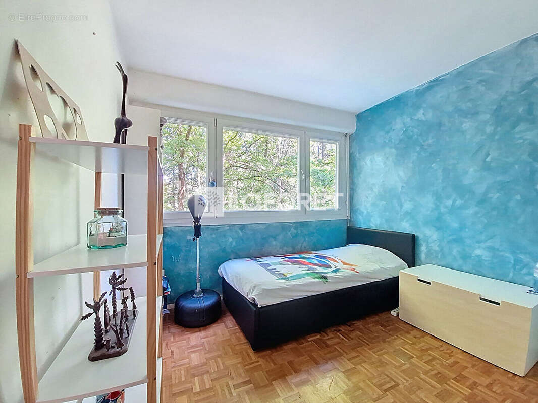 Appartement à VERNEUIL-SUR-SEINE