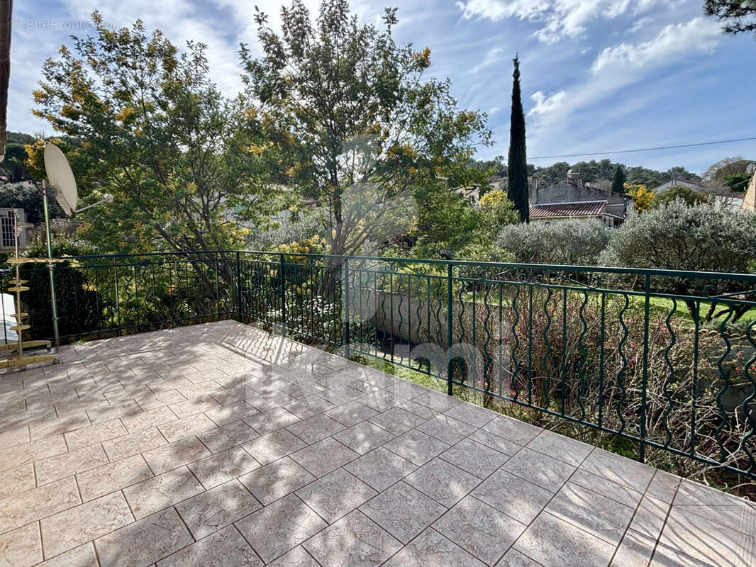 Maison à BAGNOLS-SUR-CEZE