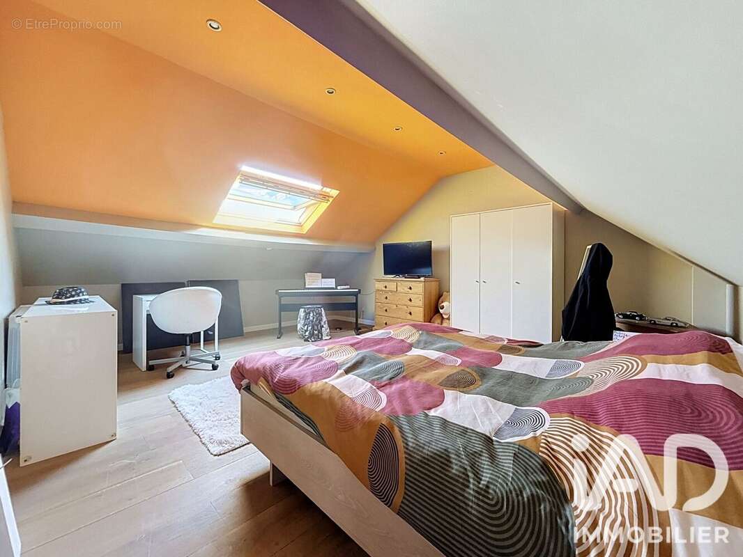 Maison 280 m² à Erquinghem-Le-Sec  - photo 9