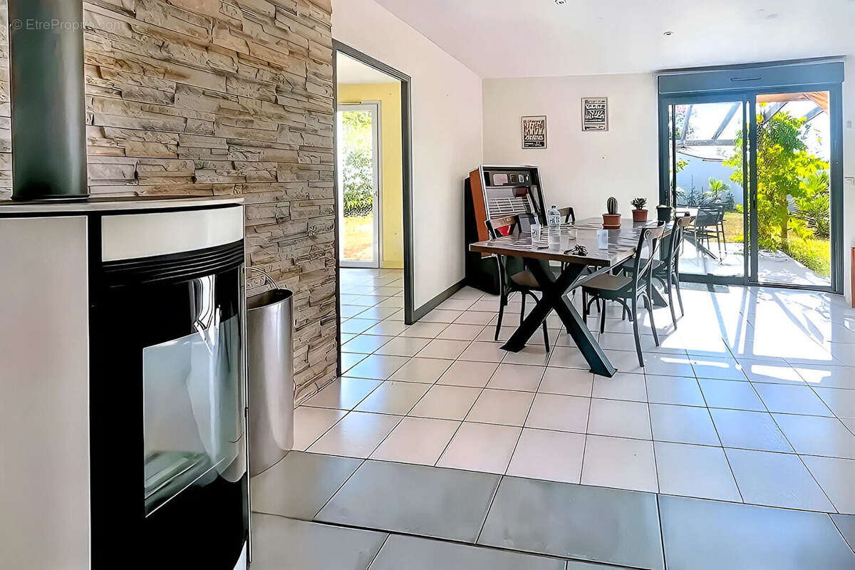 Maison Charron 4 pièce(s) 78 m2 sur parcelle 460 m2 - photo 4