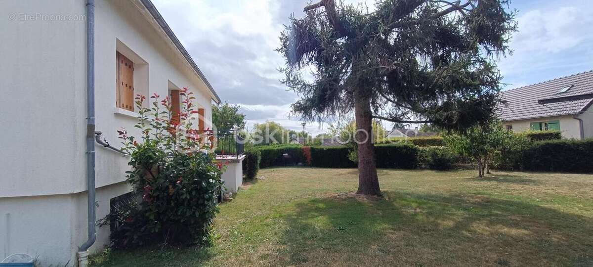 Maison à LE CHATELET-EN-BRIE