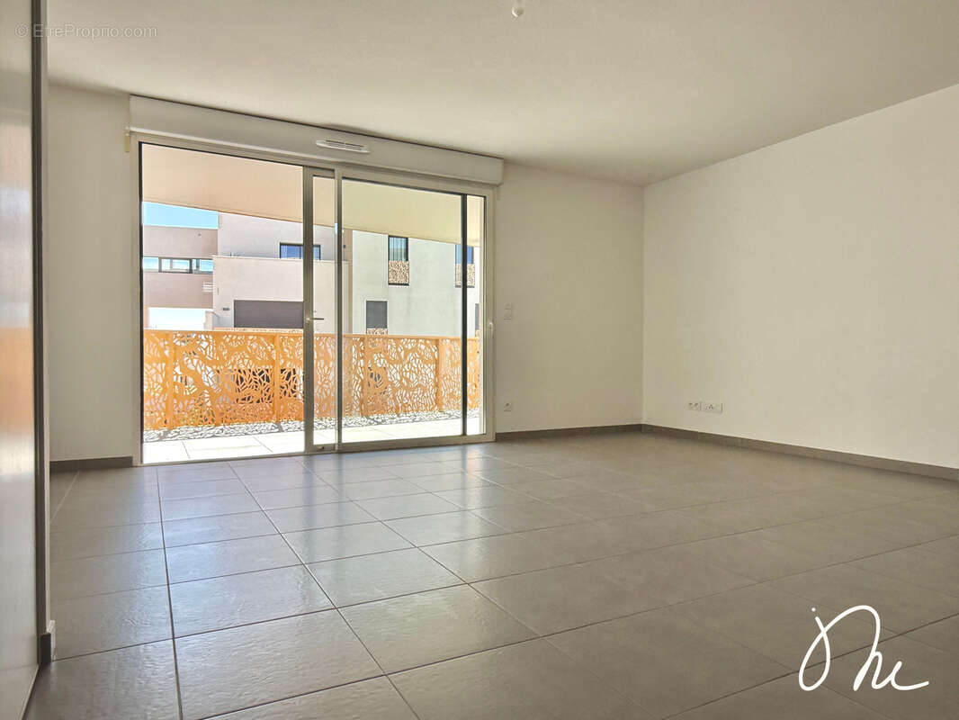 Appartement à SAINT-JEAN-DE-VEDAS