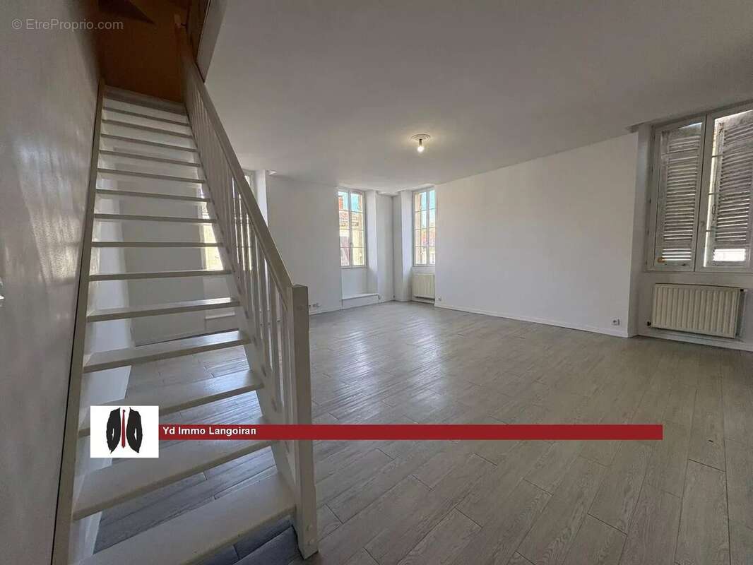 Appartement à LANGOIRAN