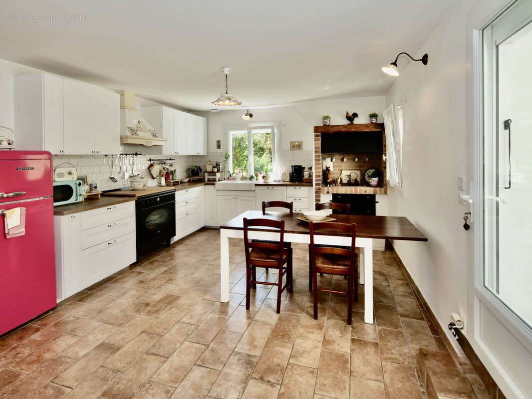 Maison à VAUX-LE-PENIL