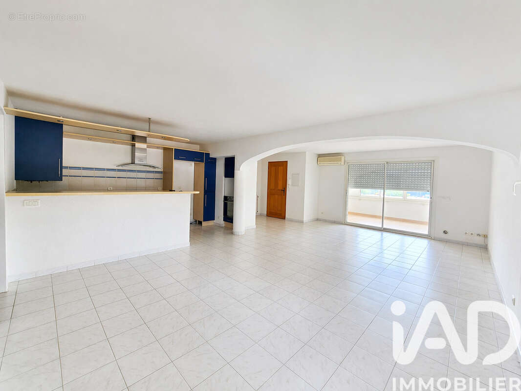 Appartement 87 m² à Bagnols-Sur-Ceze  - photo 6