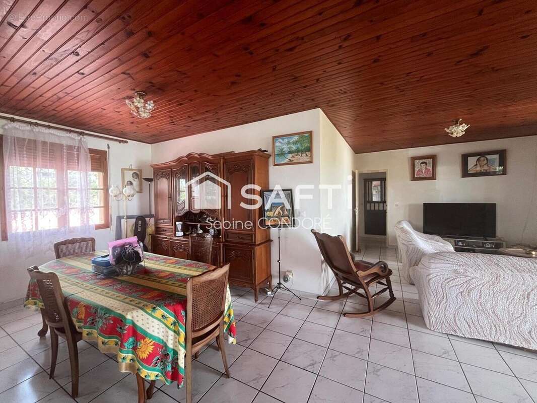 Photo 3 - Maison à RIVIERE-SALEE