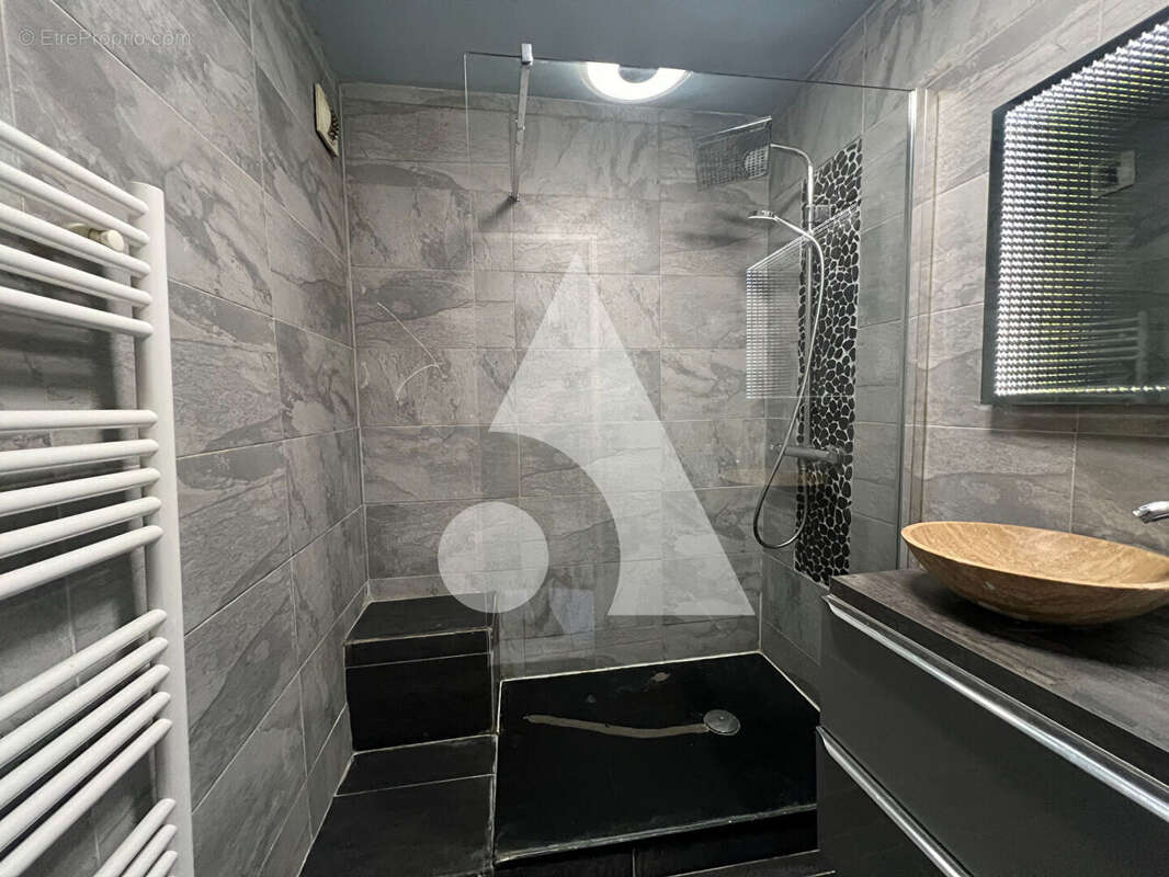 Appartement à SAINT-DENIS