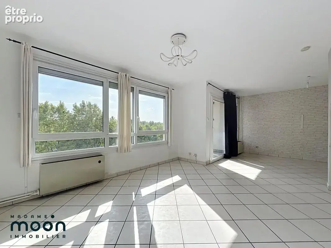 Exclusivité Oullins Pierre Bénite Montmein appartement - Cave - Balcon T4 77m² - photo 9