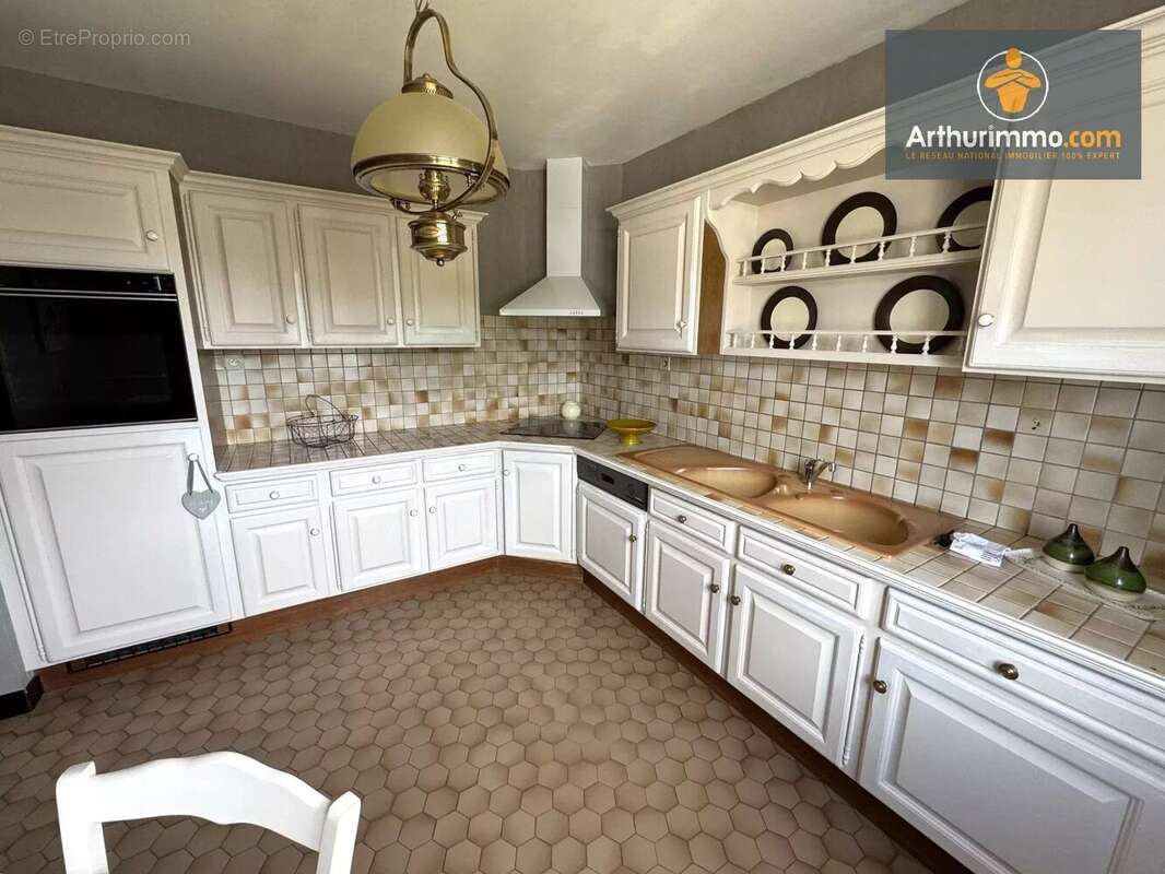 Maison à LONGUEIL-ANNEL