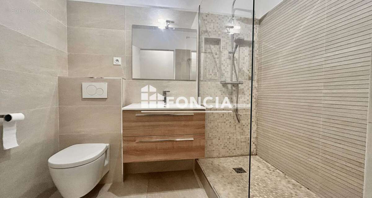 Appartement à LEVALLOIS-PERRET