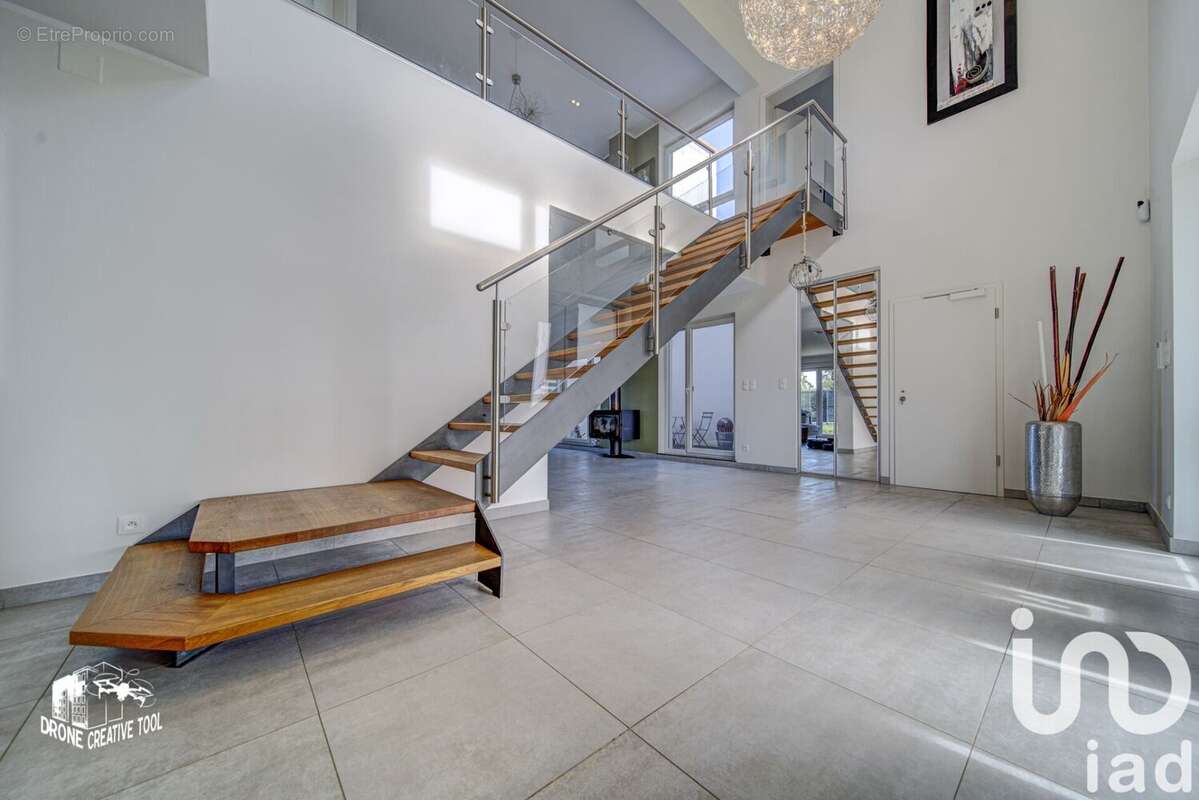 Maison 271 m² à Grundviller  - photo 2