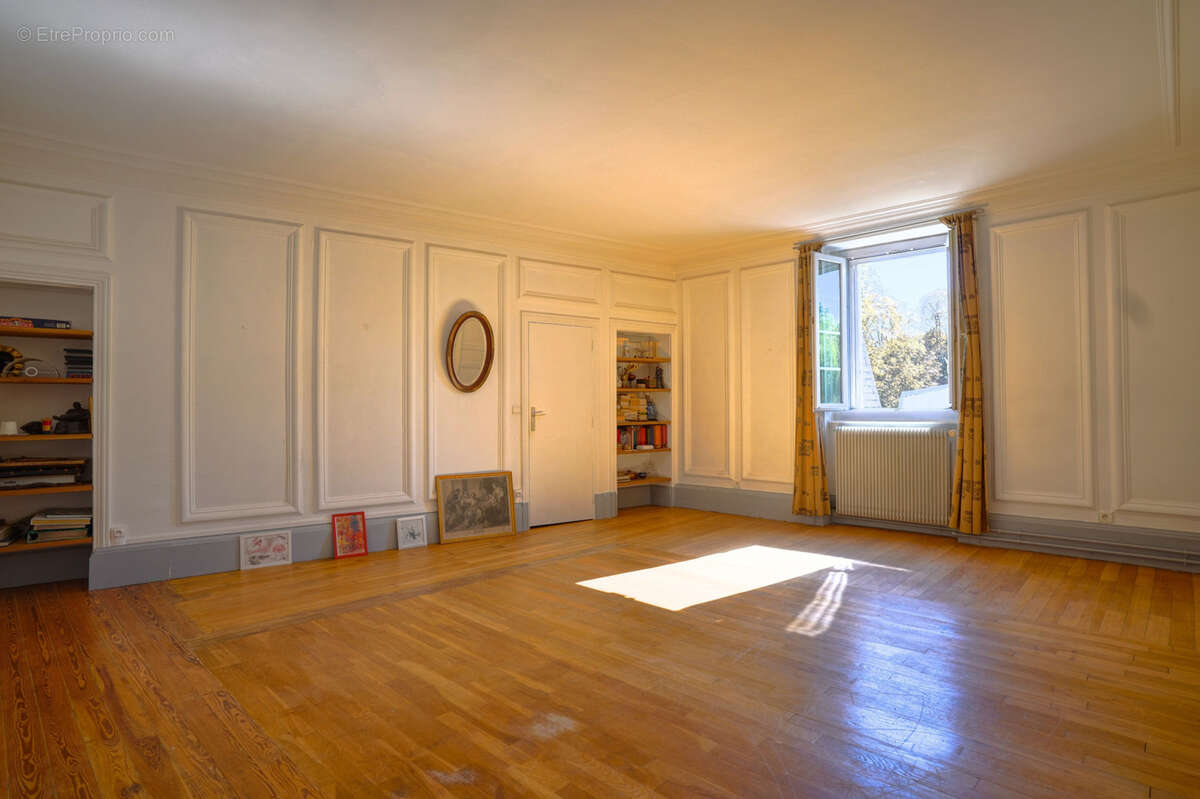 Appartement à FONTAINEBLEAU