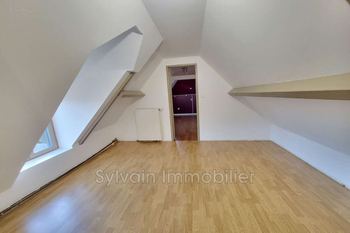Maison 88 m² à Moliens  - photo 9