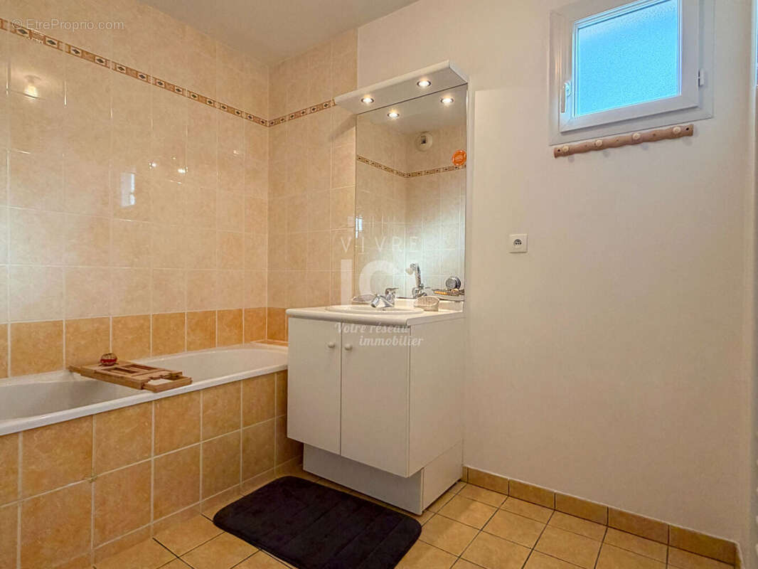 Appartement à SAINT-SEBASTIEN-SUR-LOIRE