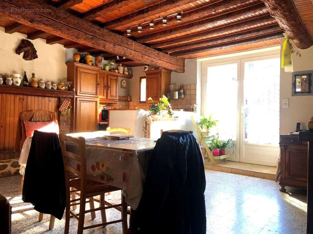 Maison à COURTHEZON