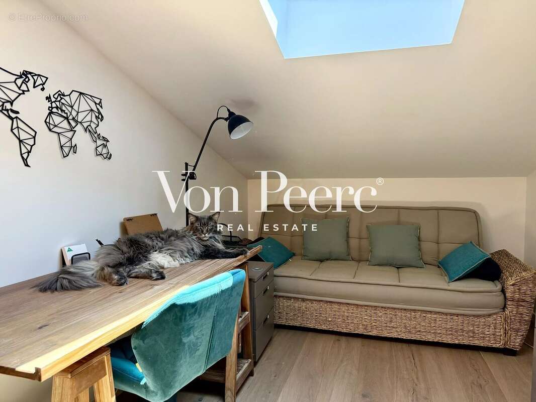 Maison à VENASQUE