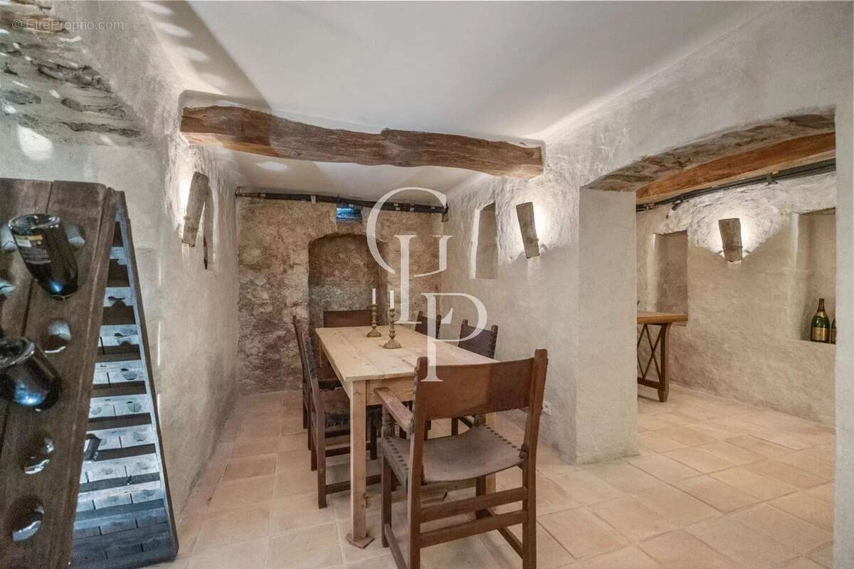 Maison à PEYMEINADE