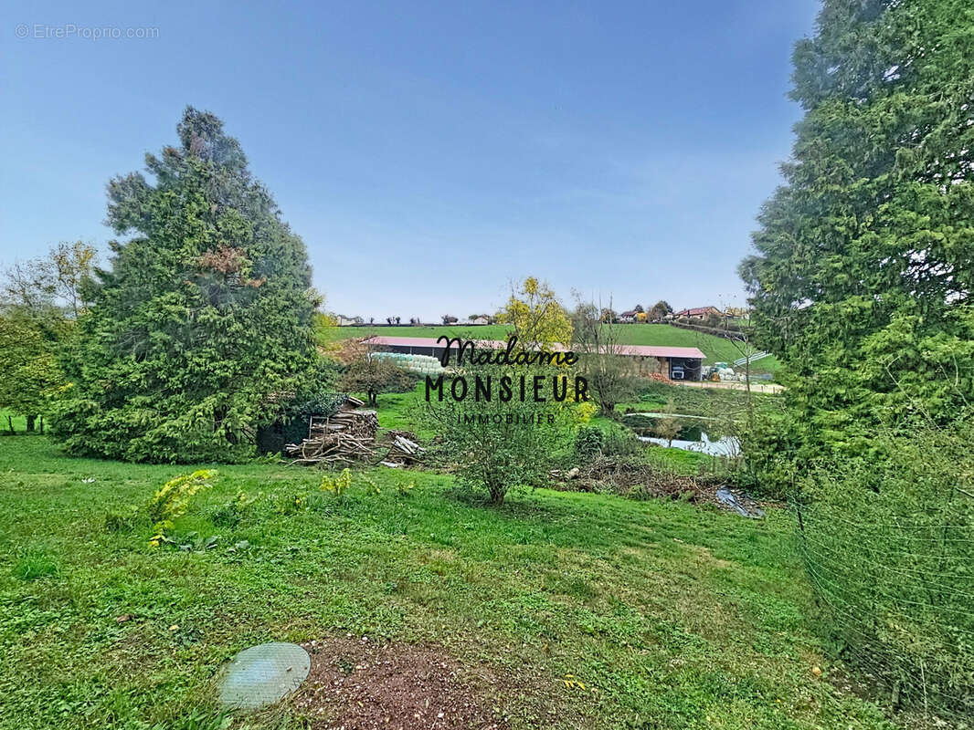 Maison à SAINT-MARCEL-BEL-ACCUEIL