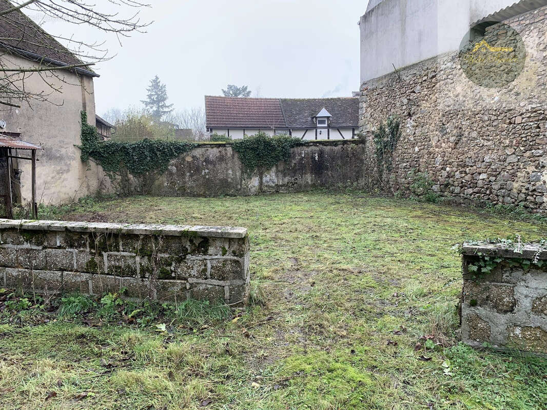 Maison à CHEROY