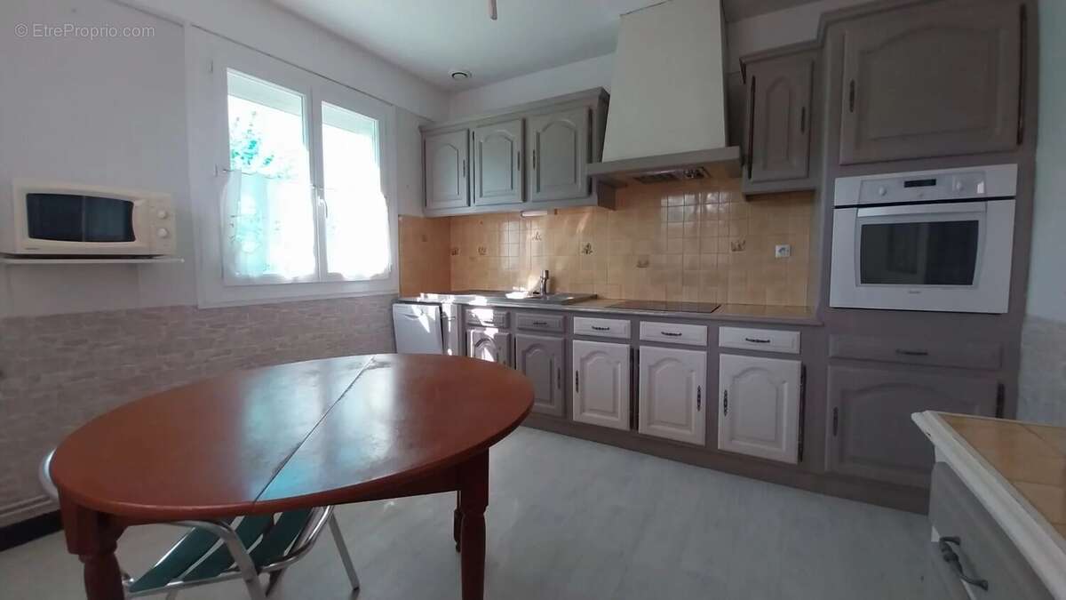 Maison à MONTBARTIER