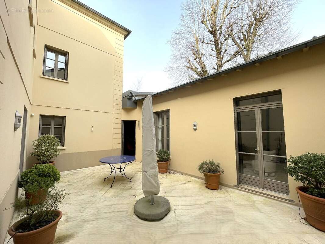 Maison à VERSAILLES