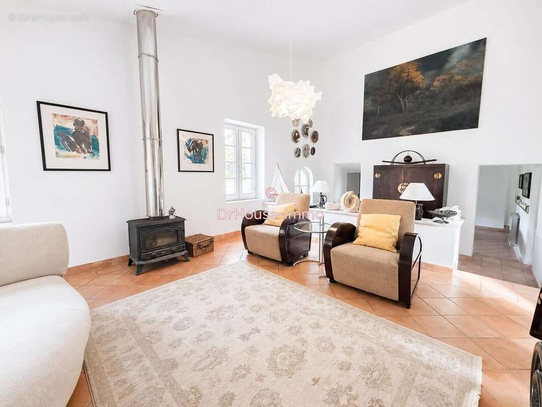 Maison 324 m² à Pellegrue  - photo 27