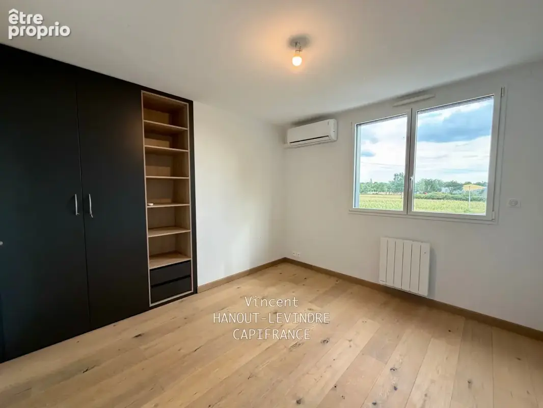Maison à vendre 6 pièces SAINT BARTHELEMY D'ANJOU (49) - photo 2