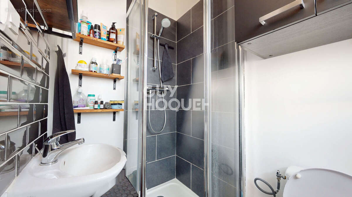 Appartement à PARIS-20E