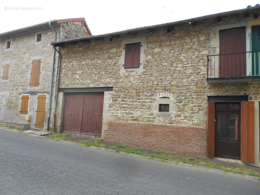 Maison à SAINT-BONNET-LE-CHASTEL
