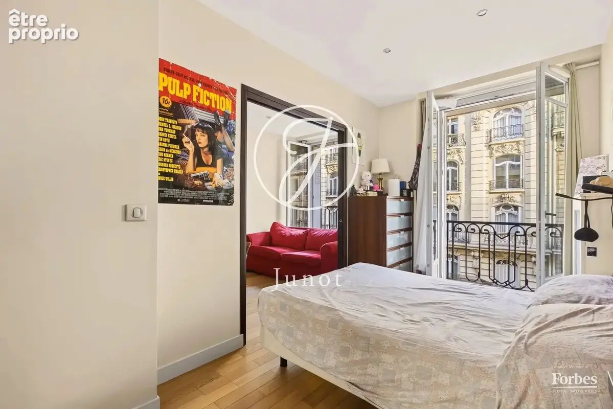Paris 16e - ALMA / AVENUE GEORGE V - Appartement - 2 pièces - 30,15 m²  Carrez - Balcon. - photo 5