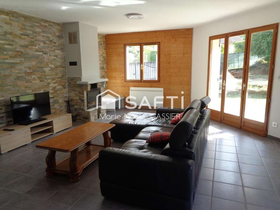 Maison 147 m² à Gilhoc-Sur-Ormeze  - photo 6