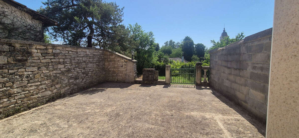 Maison à BOULT