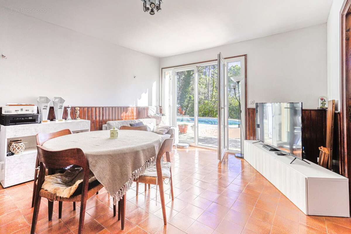 Maison à LE ROURET