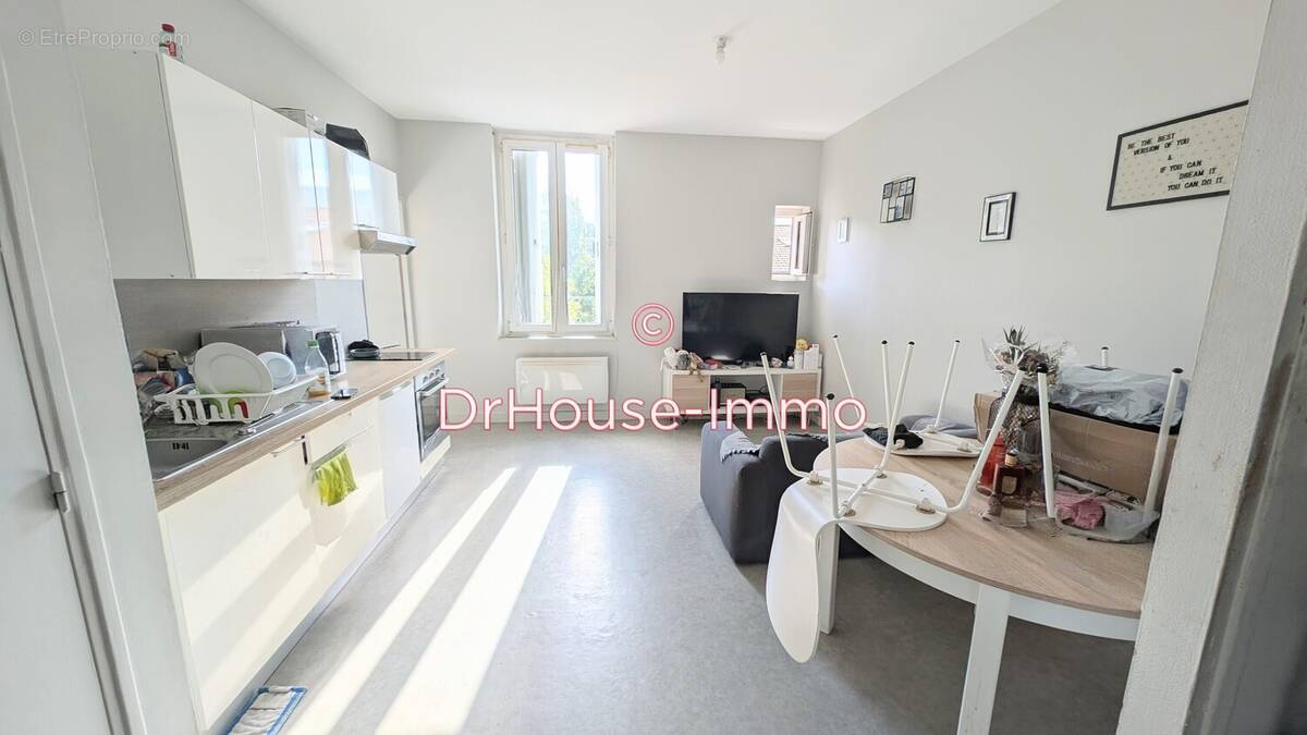 Appartement à SAINT-ETIENNE