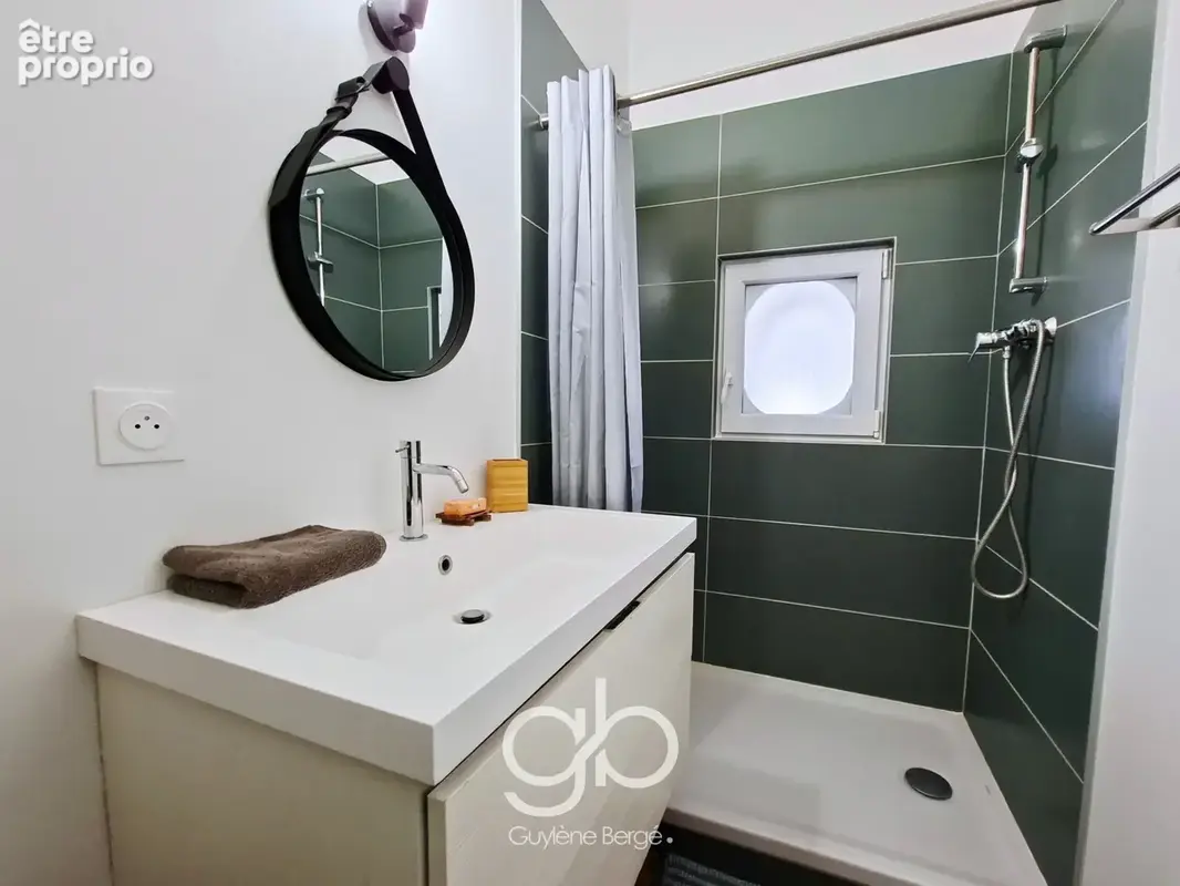 Maison T8  207 m2, terrasse  5 ch.  Entre-Vignes 34400 proche Montpellier, quartier Saint Christol  DPE A - photo 9
